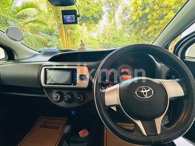 Toyota Vitz Safety Edition 2016 - Image 2